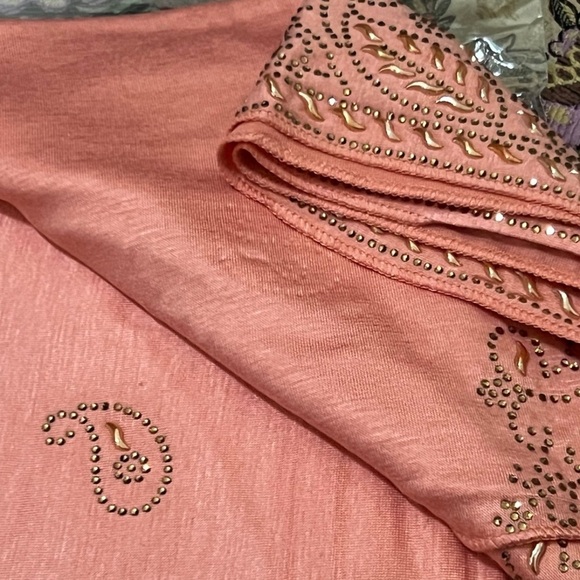 Hijab with Design Peach color made in Dubai UAE - Picture 4 of 8